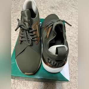 Puma Muse Metal sneakers